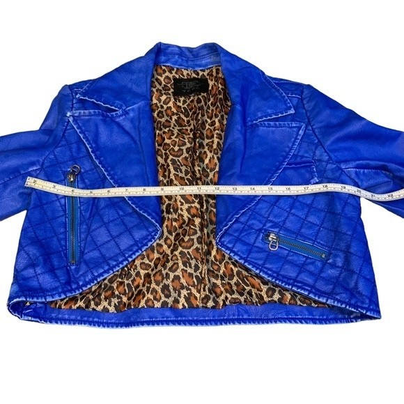 TCEC Royal Blue Faux Leather cropped Jacket. Size Medium. - Picture 8 of 8